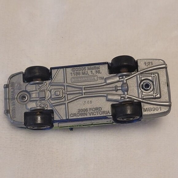 Matchbox 2006 Ford Crown Victoria Taxi Diecast 1:71 Scale Blue Green LAX Transit - Picture 2 of 10